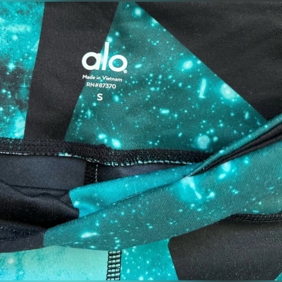 Alo yoga airbrush capri legging - Picture 6 of 7